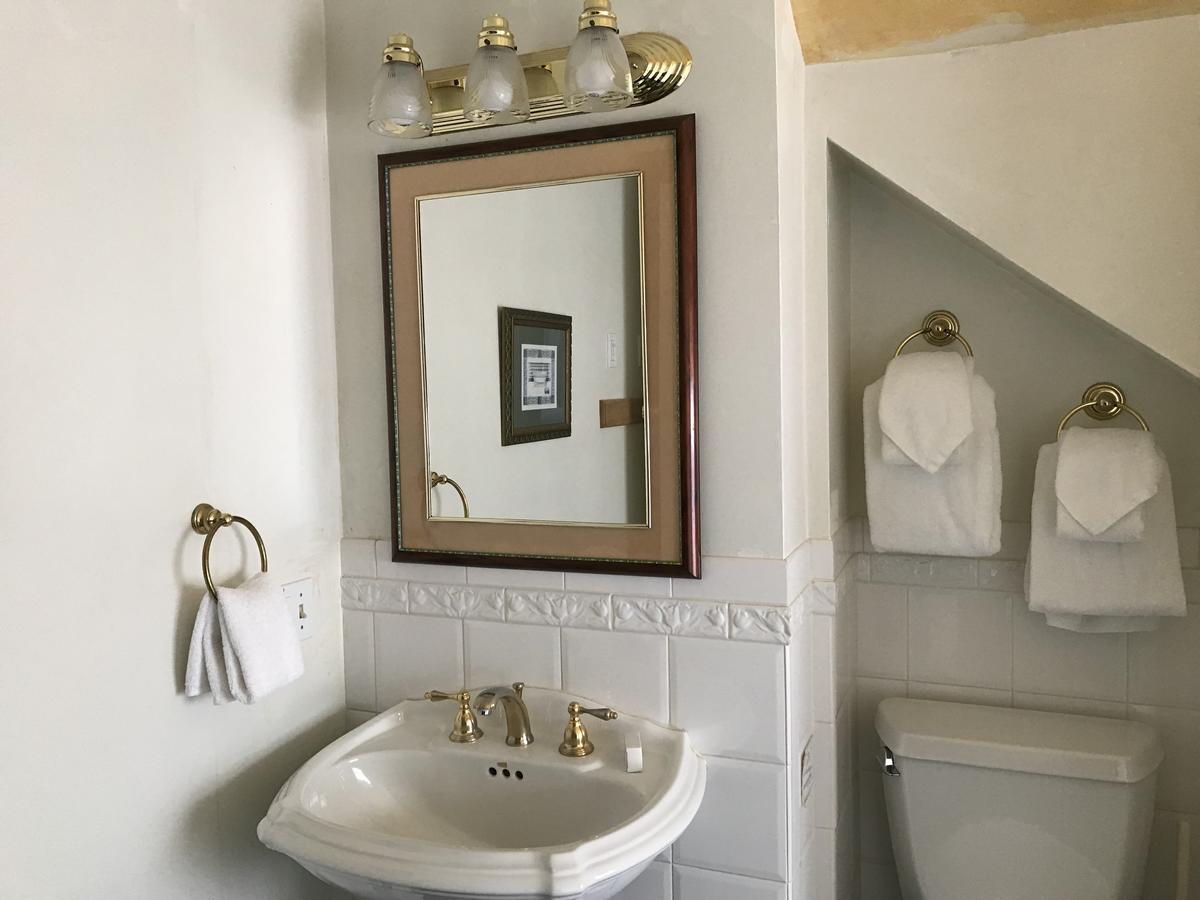 Cleveland House Inn Tour de Tour de Newport Extérieur photo